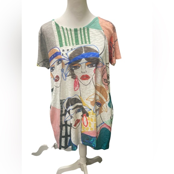 Inoah Tops - 012 Colorful INOAH Artist Graphic Women's Tunic Top with Pockets!